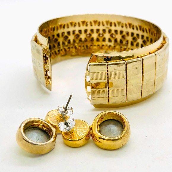 Vintage Aurora Borealis Rivoli Earrings & Retro Bracelet - Picture 9 of 12